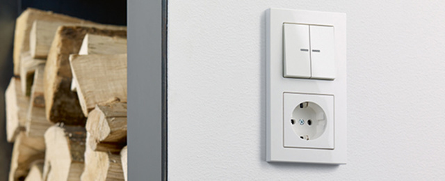 JUNG KNX Taster F 10 bei Elektromeister Laganowski GmbH in Dresden